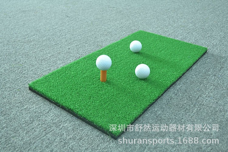 Golf Hitting Mat with Rubber tee for Swing and Chipping Practice