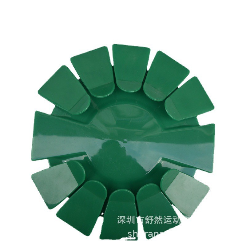 Green All-Direction Plastic Putting Cup